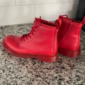 Dr Martens Kids Delaney Red Size US 2 UK 1 EU 33 - Excellent condition